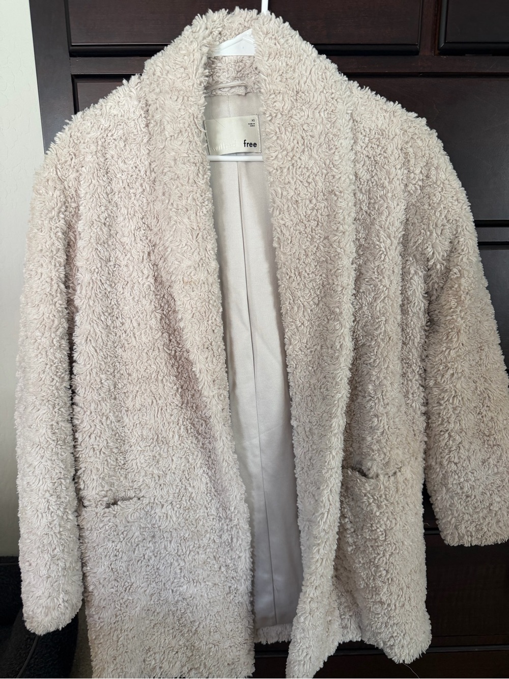 Aritzia Wilfred Soft Teddy Coat in Light Cream Sherpa